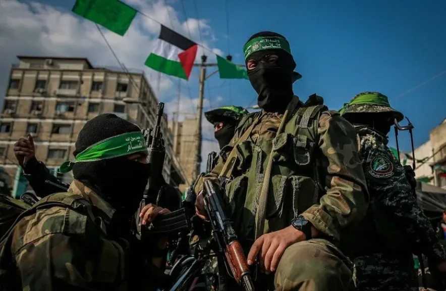 حماس: نرفض أي وصاية على غزة ونؤكد الالتزام بوقف إطلاق النار