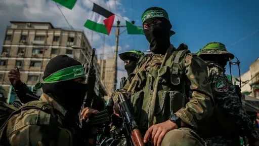 حماس: نرفض أي وصاية على غزة ونؤكد الالتزام... حماس: نرفض أي وصاية على غزة ونؤكد الالتزام بوقف إطلاق النار