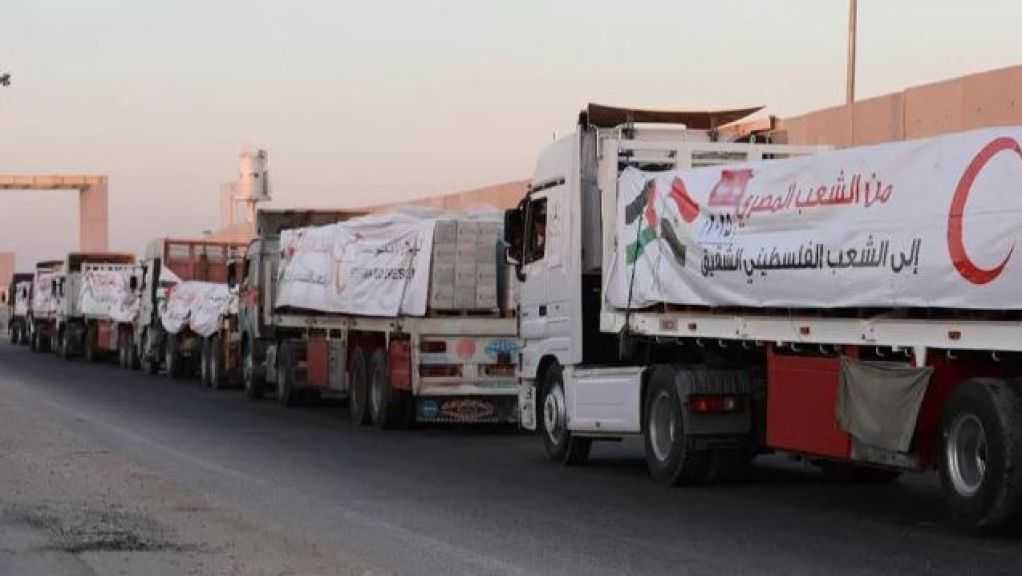 قافلة ”زاد العزة” الـ 93 تدخل إلى الفلسطينيين في قطاع غزة