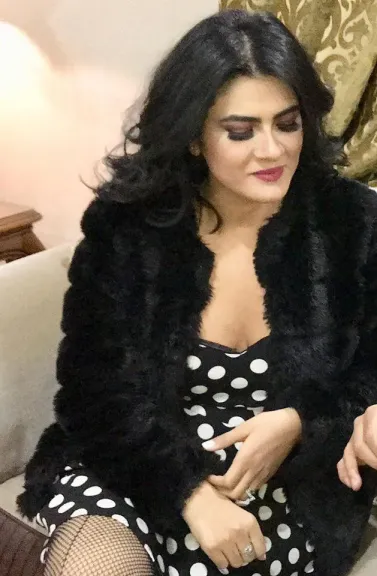 الفنانة  ياسمينا المصري