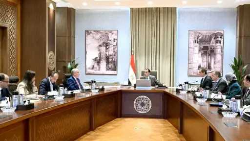 الحكومة تبحث وضع حلول جذرية للمشكلات المالية لماسبيرو... الحكومة تبحث وضع حلول جذرية للمشكلات المالية لماسبيرو والصحف القومية