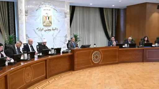 رئيس الوزراء يتابع زيادة الخدمات والأنشطة بالمحافظات الحدودية رئيس الوزراء يتابع زيادة الخدمات والأنشطة بالمحافظات الحدودية