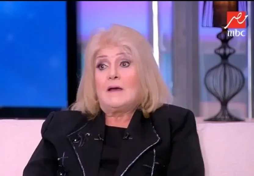 تدهور الحالة الصحية للفنانة جليلة محمود بسبب فيروس يسبب صعوبة التنفس