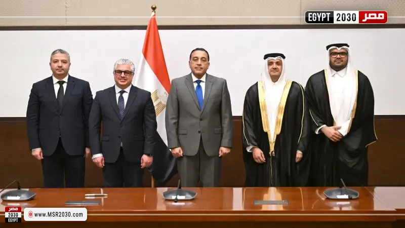 رئيس الوزراء يشهد توقيع عقد مشروع شركة المانع القابضة القطرية لإنتاج وقود الطائرات المستدام بالسخنة