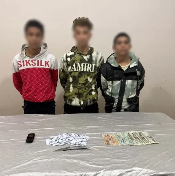 المتهمين 