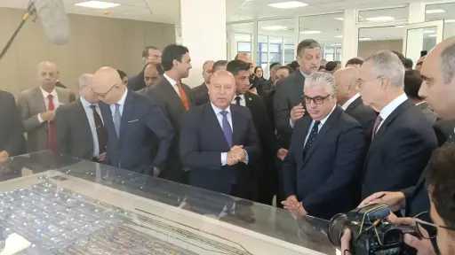 كامل الوزير يشهد أعمال التشغيل التجريبى لمحطة حاويات... كامل الوزير يشهد أعمال التشغيل التجريبى لمحطة حاويات هاتشيسون بميناء العين السخنة