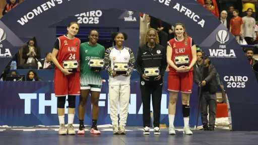 «سيدات سلة الأهلي» يسيطر على الجوائز الفردية لبطولة... «سيدات سلة الأهلي» يسيطر على الجوائز الفردية لبطولة إفريقيا