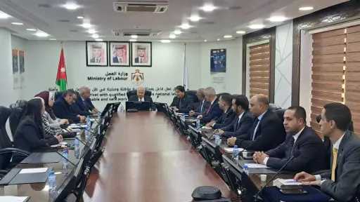 وزير العمل الأردني يؤكد أهمية الاستفادة من الخبرات... وزير العمل الأردني يؤكد أهمية الاستفادة من الخبرات المصرية في قطاع البترول والغاز
