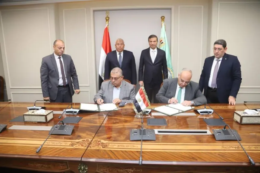 وزير الزراعة ومحافظ الوادي الجديد