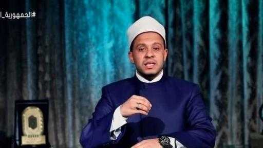 عالم أزهري: تواجد الأزهر والإفتاء والأةقاف في الفضاء الإلكتروني له أهمية كبيرة