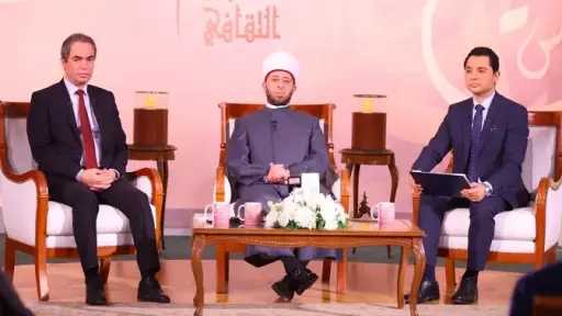 الأزهري في صالون ماسبيرو الثقافي: الإسلام يحمي الإنسان... الأزهري في صالون ماسبيرو الثقافي: الإسلام يحمي الإنسان من نهم الاستهلاك وفلسفات الغرب المدمرة