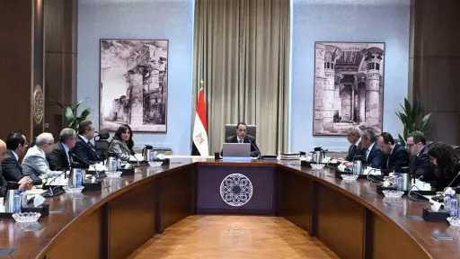 الحكومة تدرس تشريعا جديدا لتنظيم سوق العقارات في... الحكومة تدرس تشريعا جديدا لتنظيم سوق العقارات في مصر ومحاسبة المطورين غير الجادين