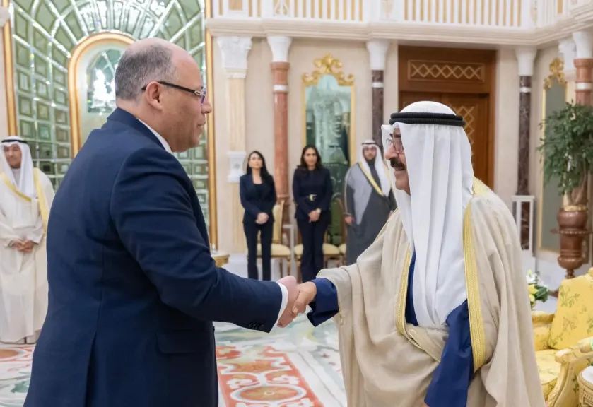 السفير المصرى يقدم أوراق اعتماده لأمير الكويت