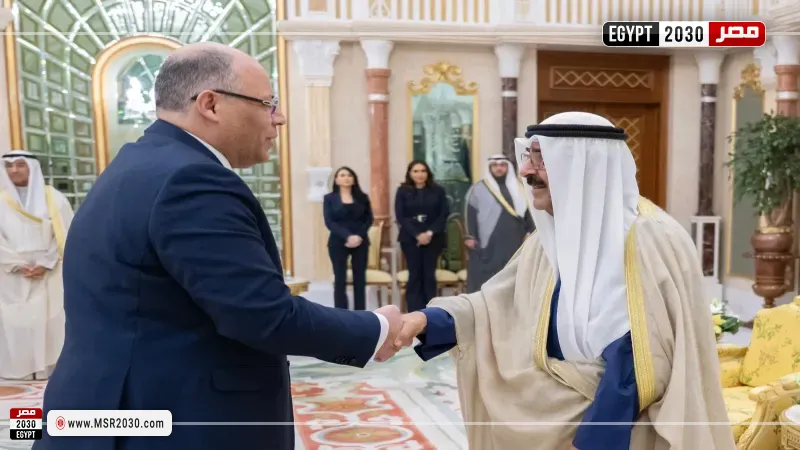 السفير المصرى يقدم أوراق اعتماده لأمير الكويت