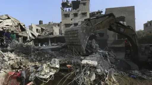 صحة غزة: وفاة 11 مواطنا جراء انهيار المنازل الآيلة للسقوط