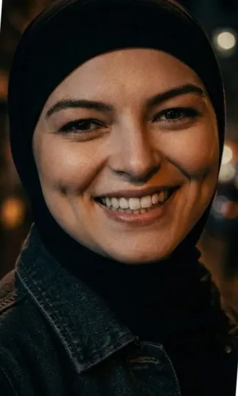 نيفين مندور