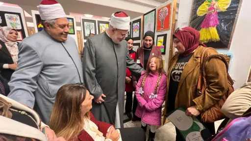 افتتاح معرض للأعمال الفنية لذوي الإعاقة من المعلّمين والطلاب