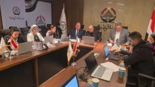 بحضور القصير وشعراوي.. الغرفة المركزية لحزب الجبهة الوطنية... بحضور القصير وشعراوي.. الغرفة المركزية لحزب الجبهة الوطنية تواصل متابعة جولة الإعادة لانتخابات مجلس النواب بالمرحلة الثانية