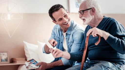 طبيب يوضح حقيقة تصنيف مواليد الثمانينات ضمن فئة «كبار السن»