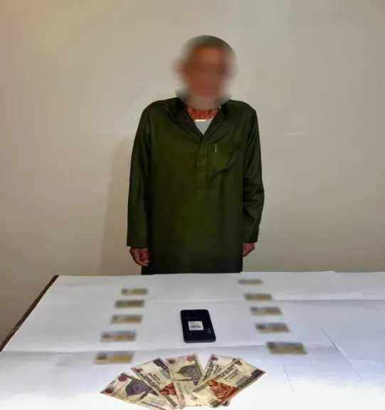 ضبط شخص بمحاولة شراء أصوات الناخبين بمركز شرطة الإسماعيلية