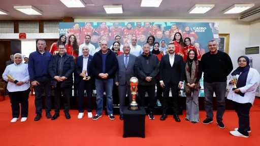 مجلس الأهلي يُكرم فريق السلة سيدات بعد الفوز... مجلس الأهلي يُكرم فريق السلة سيدات بعد الفوز ببطولة إفريقيا