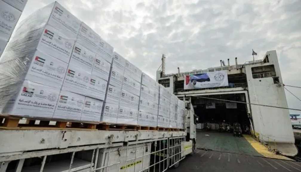 الإمارات.. تحميل سفينة محمد بن راشد الإنسانية بأكثر من 10 ملايين وجبة دعما لسكان غزة