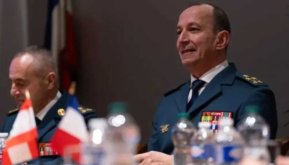 اجتماع باريس.. لبنان يبحث عن دعم وسط مخاوف من انهيار وقف النار مع إسرائيل