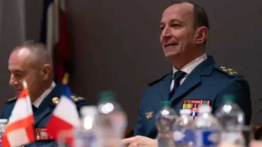 اجتماع باريس.. لبنان يبحث عن دعم وسط مخاوف... اجتماع باريس.. لبنان يبحث عن دعم وسط مخاوف من انهيار وقف النار مع إسرائيل