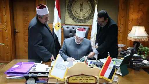 بنسبة نجاح 97.4%.. الضويني يعتمد نتيجة الشهادة الثانوية... بنسبة نجاح 97.4%.. الضويني يعتمد نتيجة الشهادة الثانوية الأزهرية بفلسطين