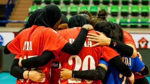 «سيدات طائرة الأهلي» يفوز على أصحاب الجياد في دوري المرتبط