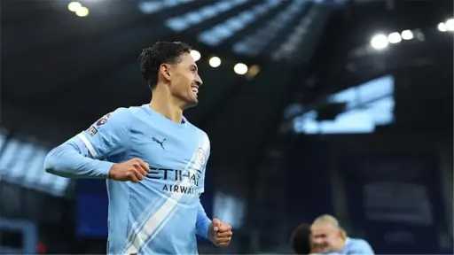 ريندرز بعد الفوز على وست هام: سعيد بهدفنا الأول على ملعب الاتحاد ومانشستر سيتي مستمر في الضغط على آرسنال