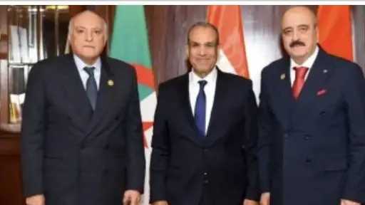 وزير الخارجية يعقد اجتماعًا حول ليبيا مع نظيريه الجزائري والتونسي