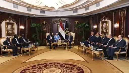وزير الداخلية يستقبل وزير خارجية جنوب السودان ويؤكد الحرص على دعم التعاون