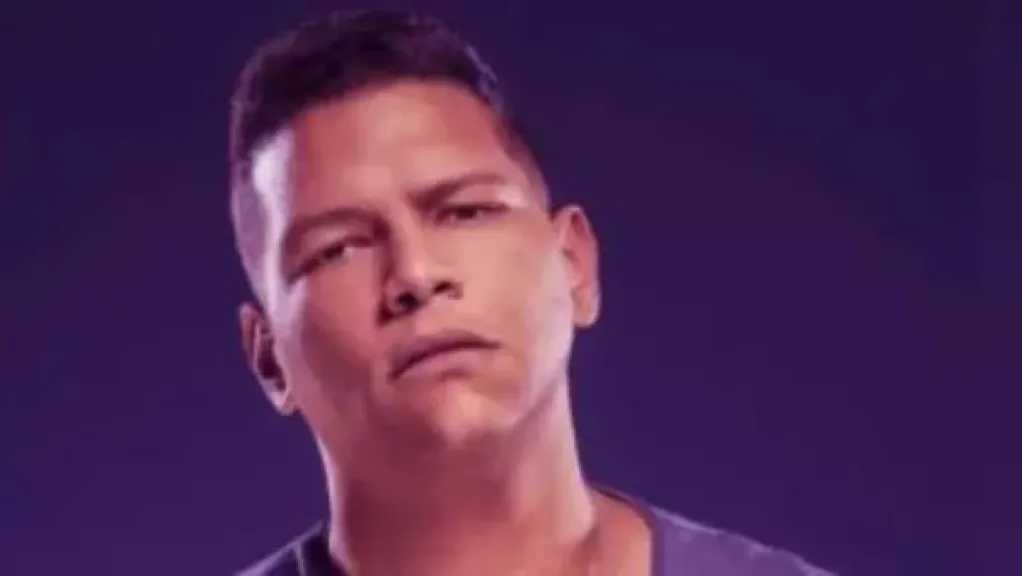 أحمد عبد الحميد يطلب الدعاء لوالده بعد تعرضه لوعكة صحية