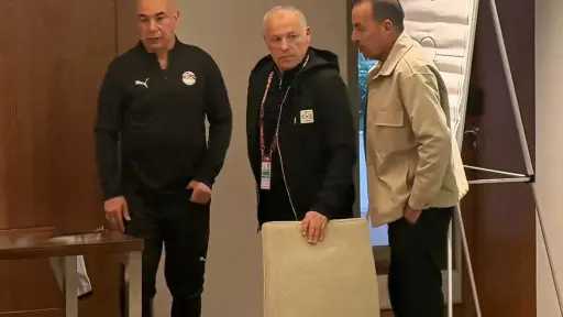 هاني أبوريدة يحفز المنتخب قبل مواجهة زيمبابوي في افتتاح أمم أفريقيا