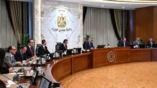 رئيس الوزراء يُطالب المالية بتوفير موارد إضافية أو استثنائية لكل من منظومة التأمين الصحي الشامل وحياة كريمة