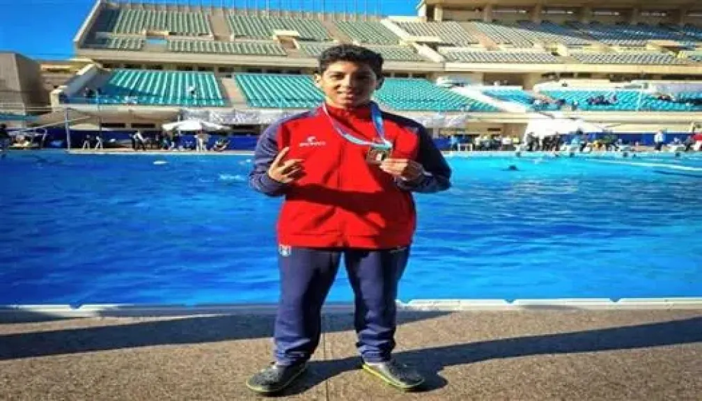 السباح يوسف 