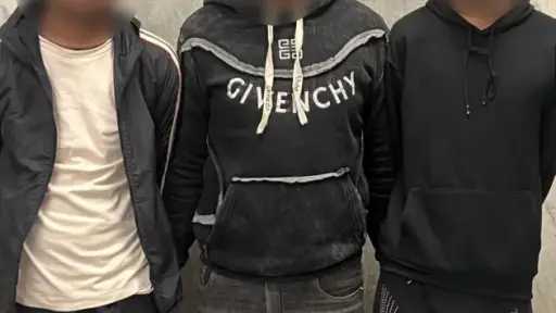 ضبط 3 متهمين بالقاهرة لسرقة الهواتف بأسلوب الخطف