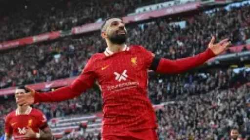 ضياء السيد: «محمد صلاح يصنع أجواءً إيجابية داخل المنتخب.. وتغيير إمام عاشور كان متسرعًا»