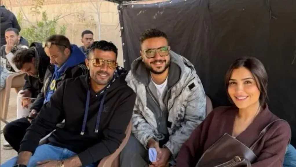 محمد سامي يزور كواليس “الست موناليزا” للاطلاع على تجربة زوجته مي عمر في رمضان 2026