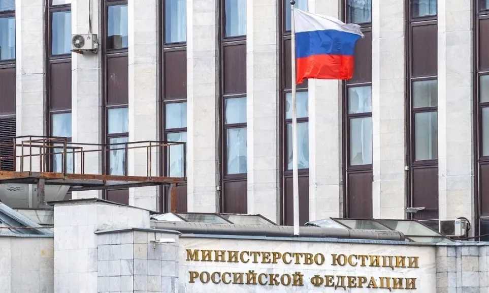 روسيا تحدد موعدا لمحاكمة رسام ألمانيا بتهمة تشويه صورة القوات المسلحة الروسية