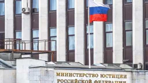 روسيا تحدد موعدا لمحاكمة رسام ألمانيا بتهمة تشويه صورة القوات المسلحة الروسية