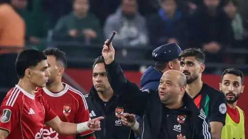 عاجل| واقعة السكين أمام الأهلي تكلف الجيش الملكي... عاجل| واقعة السكين أمام الأهلي تكلف الجيش الملكي غرامة كبيرة وإيقاف مباراتين