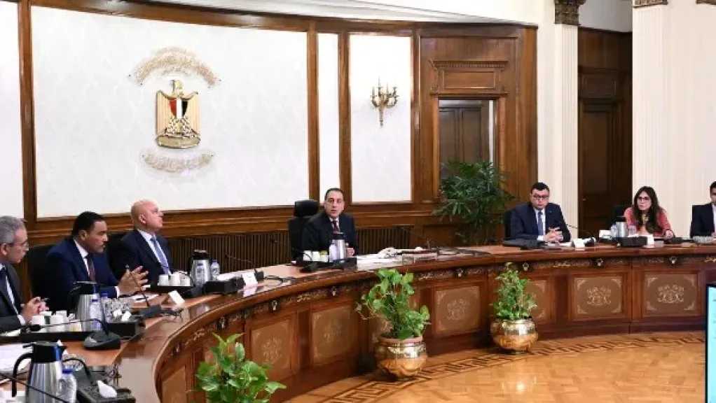 رئيس الوزراء يتابع الموقف التنفيذي لمشروعات مدينتي «رأس الحكمة الجديدة» و«شمس الحكمة»