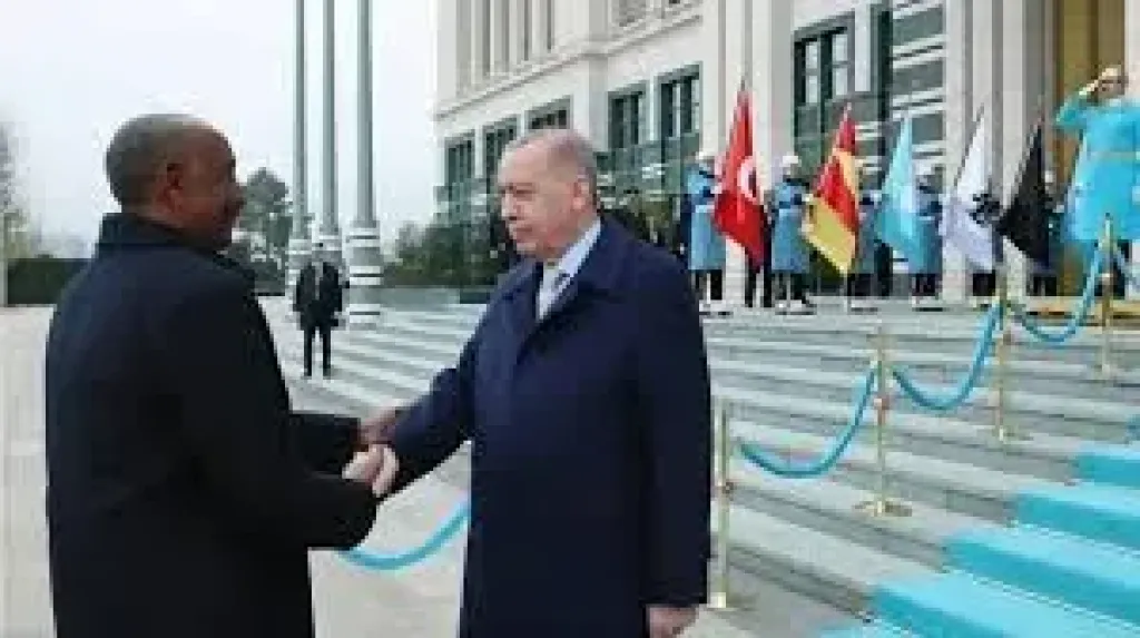 أردوغان يستقبل البرهان بمراسم رسمية في أنقرة