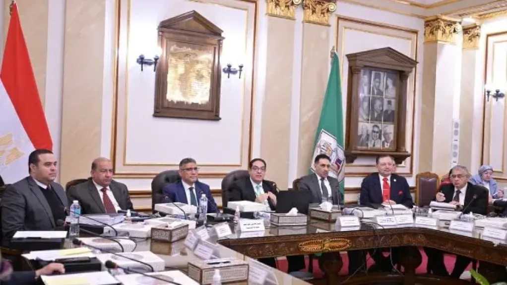 جامعة القاهرة تسدد مصروفات الطلاب المتعثرين بسبب ظروفهم الاجتماعية