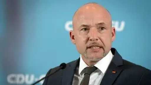 ألمانيا: انقسام داخل الحزب المسيحي البافاري حول إرسال قوات لحفظ السلام بأوكرانيا