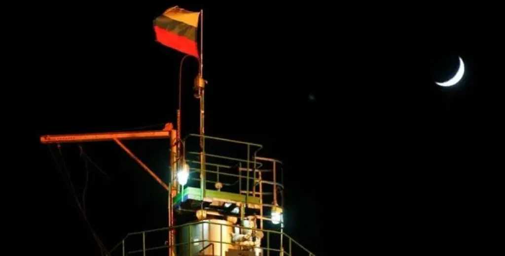 روسيا تمدد الحظر المؤقت على صادرات البنزين حتى فبراير