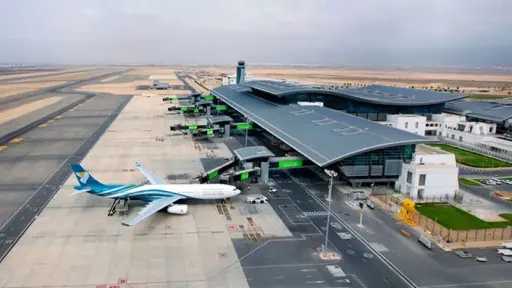 عمان: تدشين خط جوي مباشر بين موسكو وصلالة لتعزيز الحركة السياحية بمحافظة ظفار