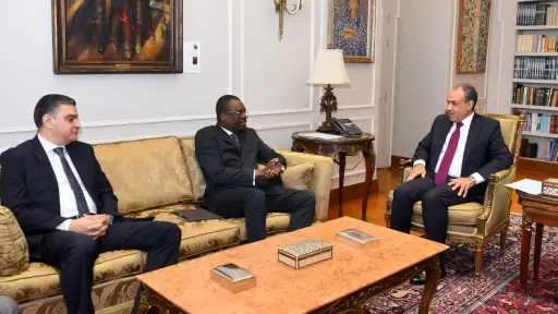 «عبد العاطي» يشيد بالتعاون بين مصر والمركز الأفريقي... «عبد العاطي» يشيد بالتعاون بين مصر والمركز الأفريقي لمكافحة الأمراض والوقاية منها